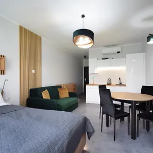 Royal Solny Z Aneksem, Klimatyzacja I Konsola Ps4 W Z Krytym Basenem, Sauna I Hotel apartamentowy