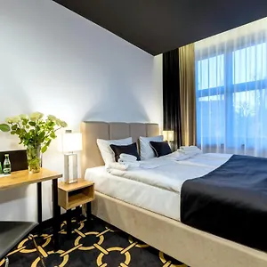 krolewski.gdanskhotel.org/